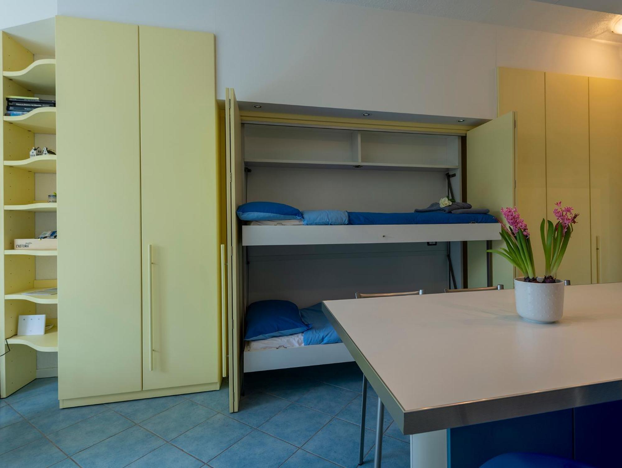 Emma'S House Apartment Lierna Bagian luar foto